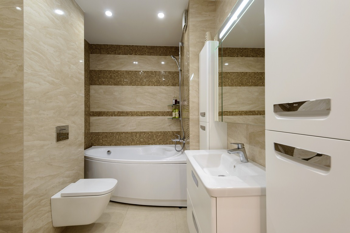 Мозаика и керамогранит с рисунком мрамора