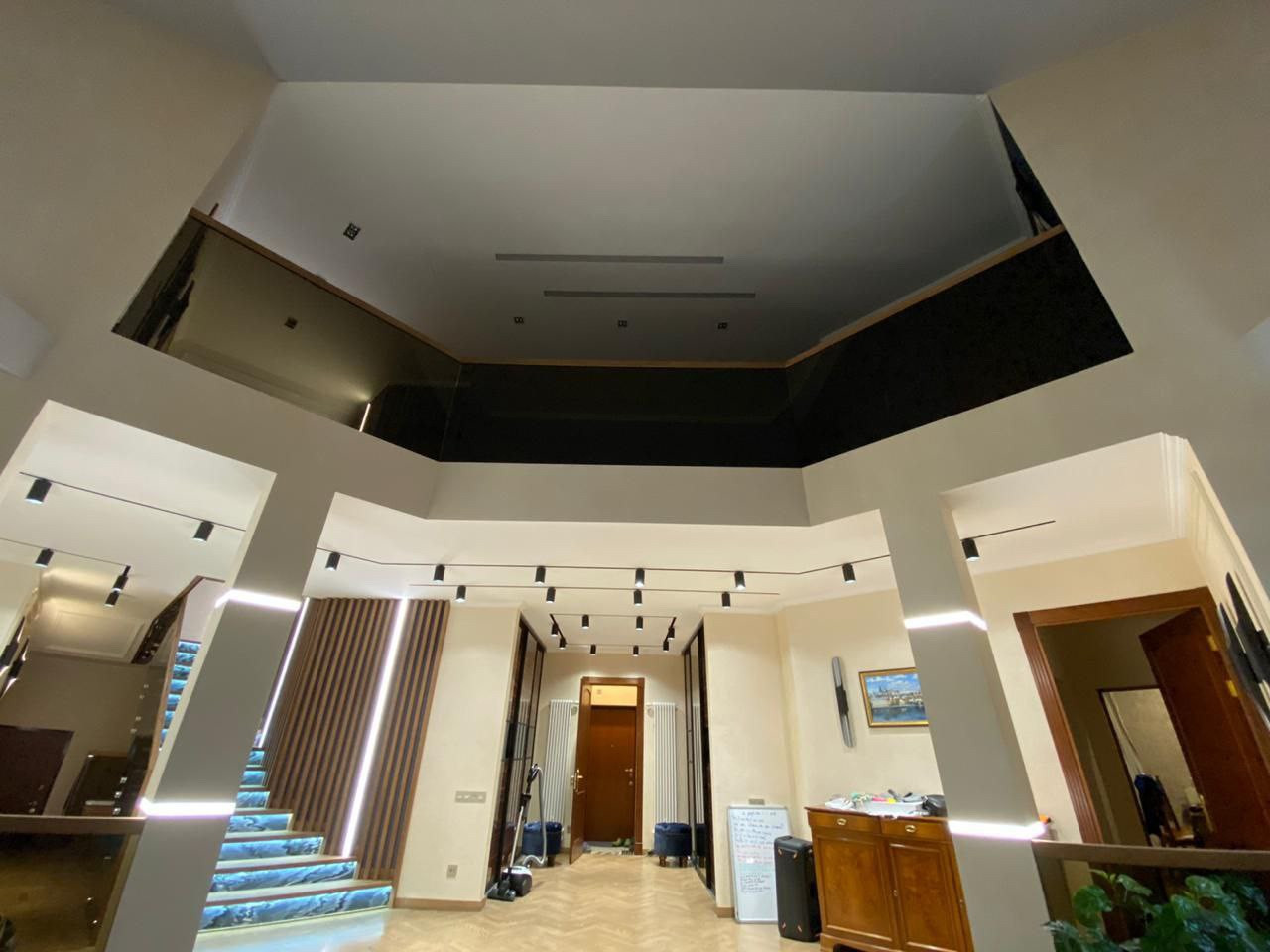 Обложка проекта: Стеклянные перила для лестницы