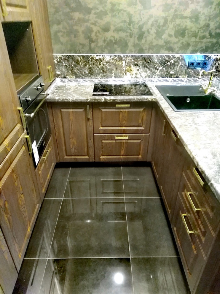 Кухня П-образная классика