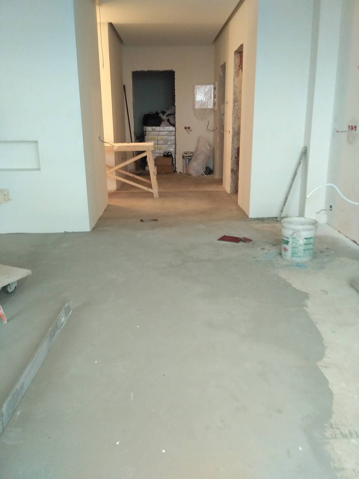 Ликбез: Как проверить качество мокрой стяжки