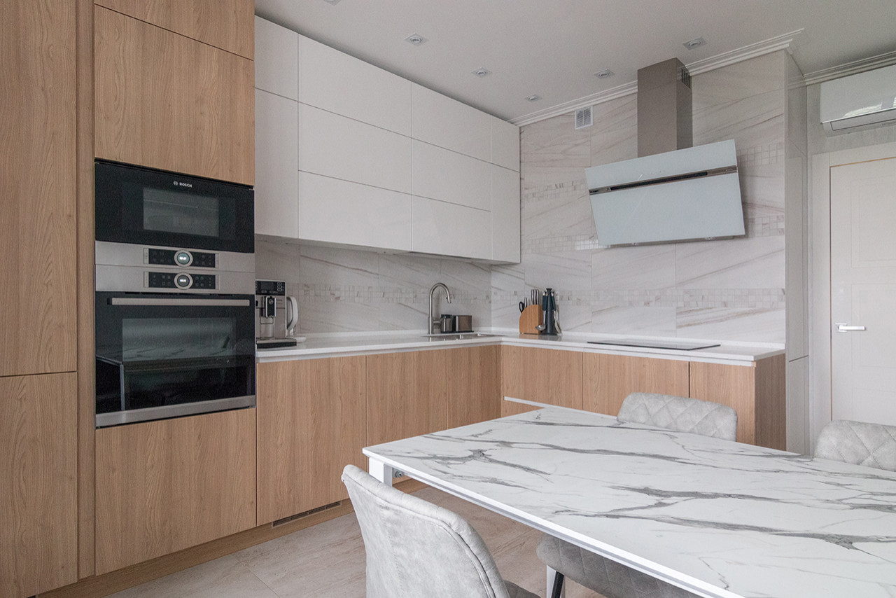 Дизайн четырехкомнатной квартиры в ЖК "Лучи".