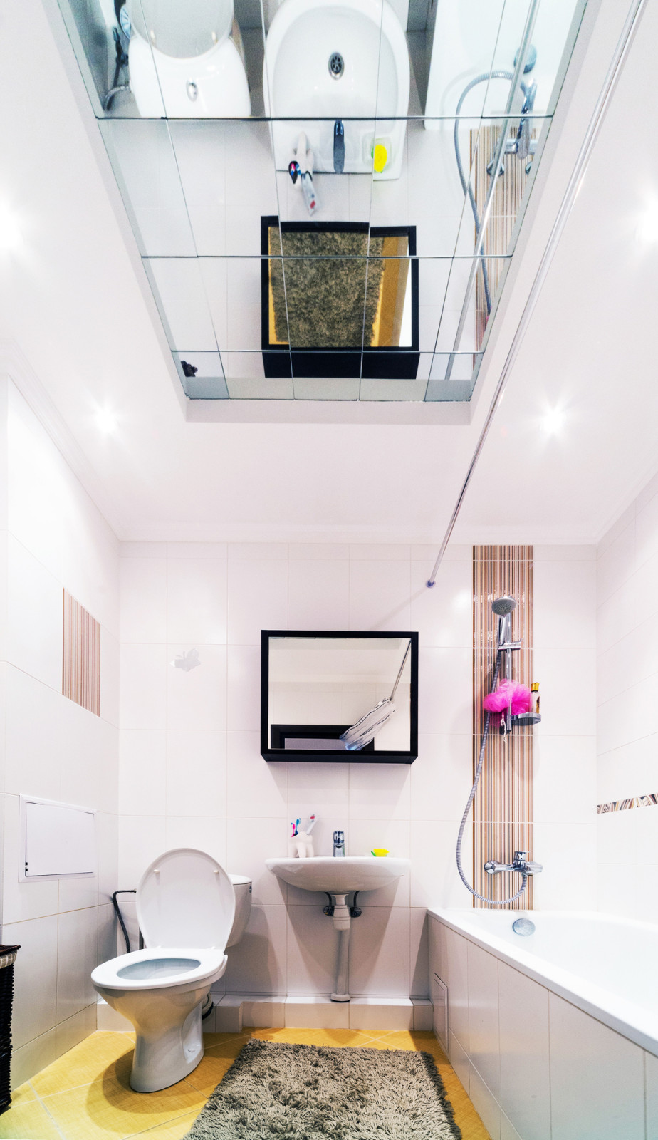 Трехкомнатная квартира на Нежинской улице 85 м.