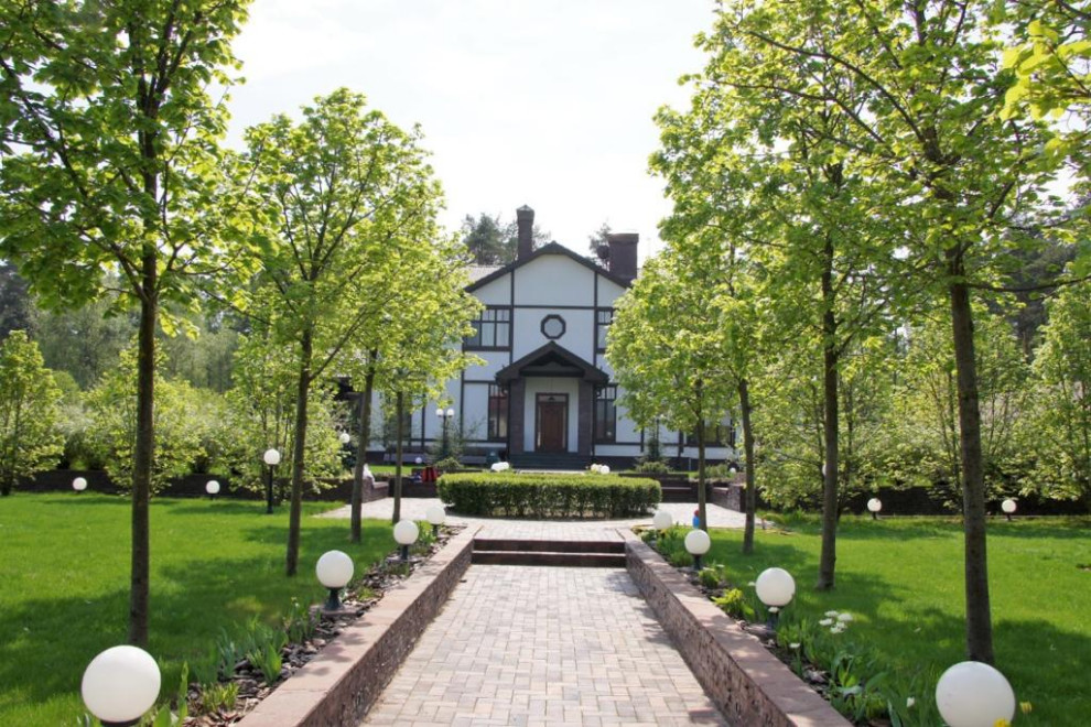 Рушана, Михаил