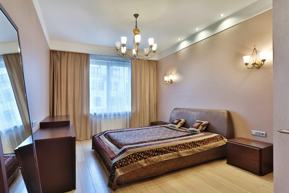 Трехкомнатная квартира на Крестовском 15