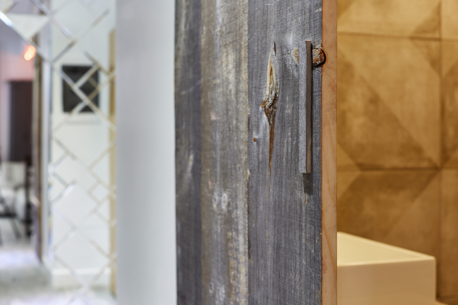 Апартаменты в стиле лофт для молодой семейной пары на ул. Берзарина