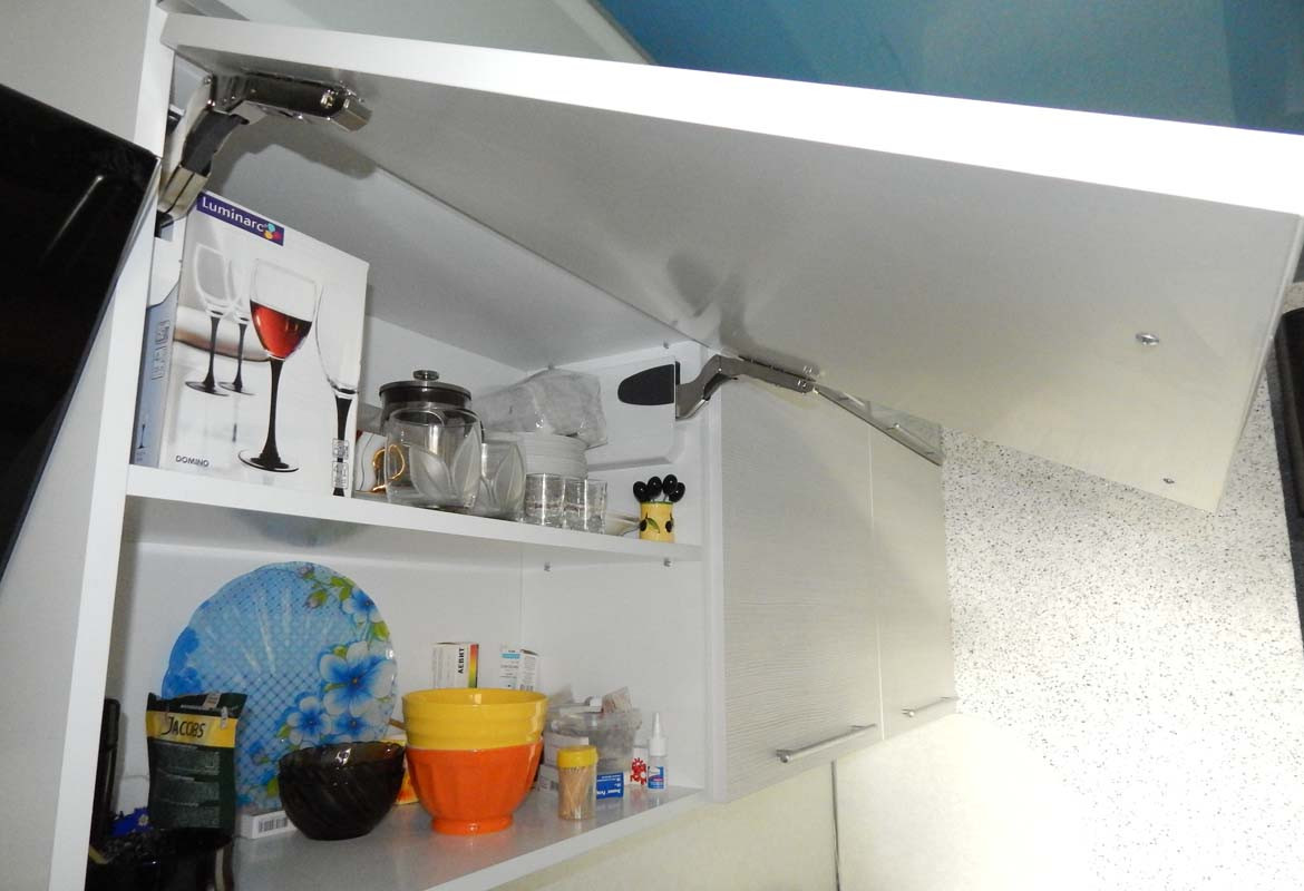 Кухни с фасадами из пластика