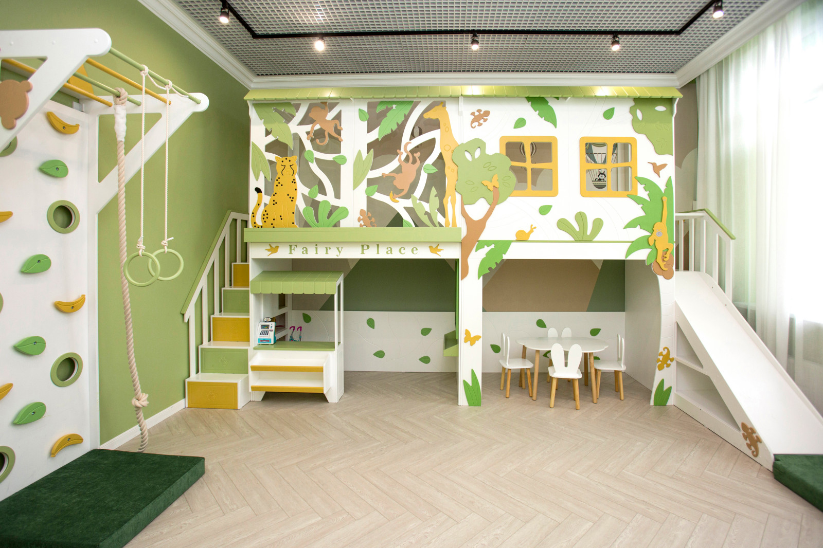 Детская игровая комната в стили джунгли