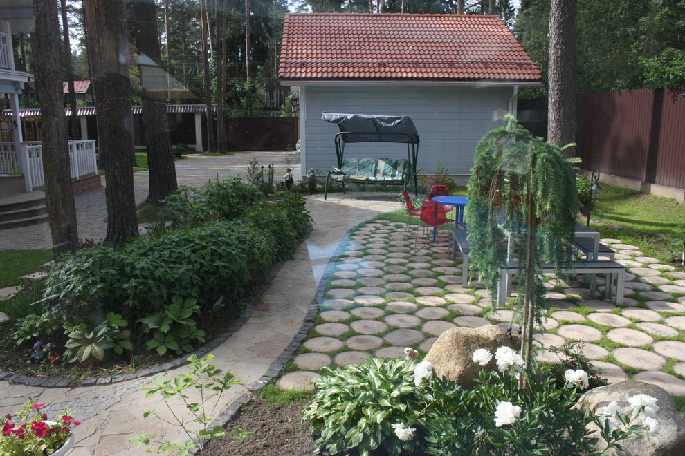 Реализация ландшафтного проекта в сосновом лесу