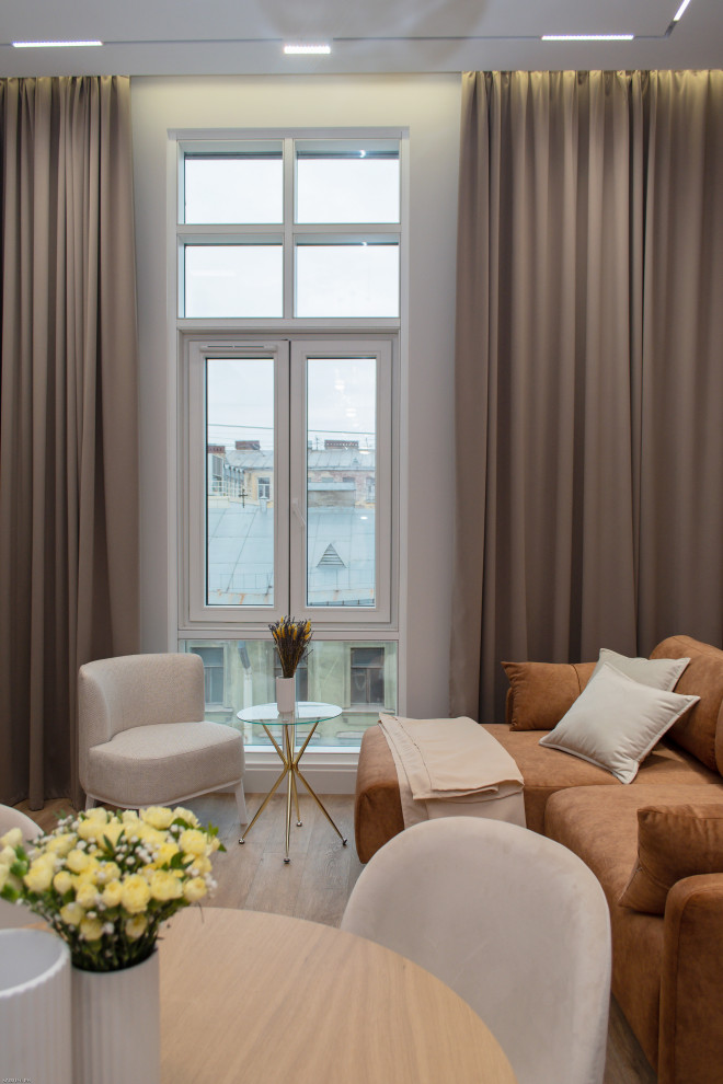 Реализация ЖК "Болконский", квартира с потолками 3,6 метра.