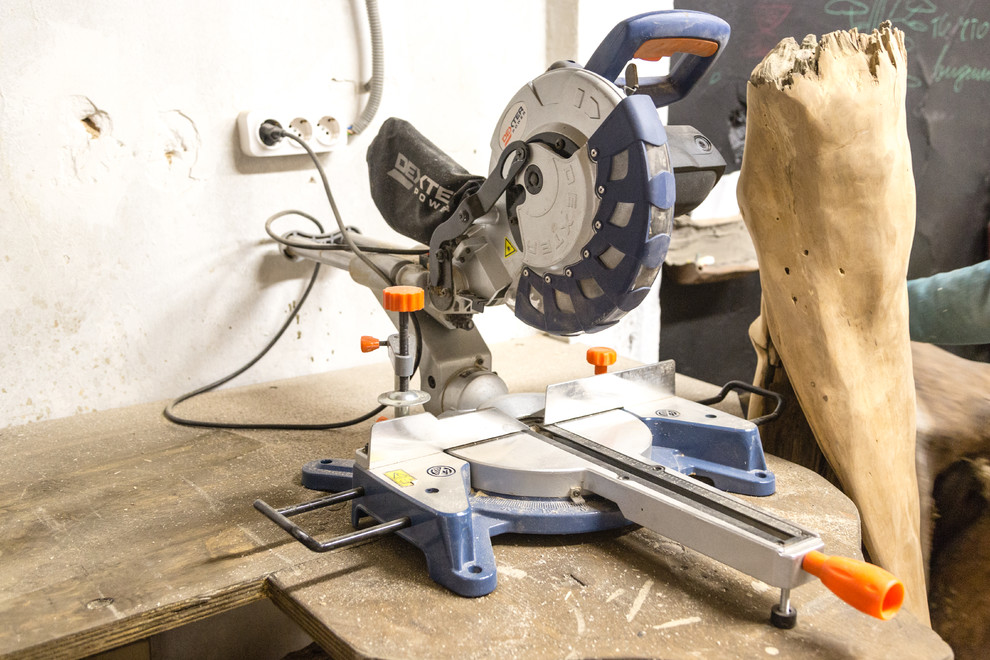 Портрет: Предметы из пустотелов и ветвей от Dubidub