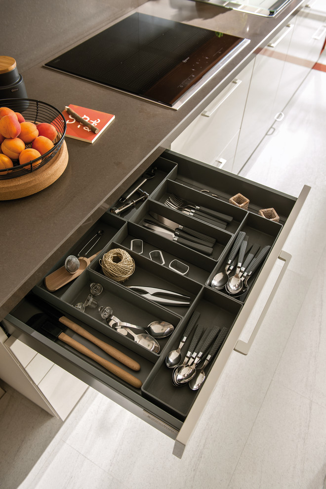 STRASS GLOSS | ARCOS SIGN