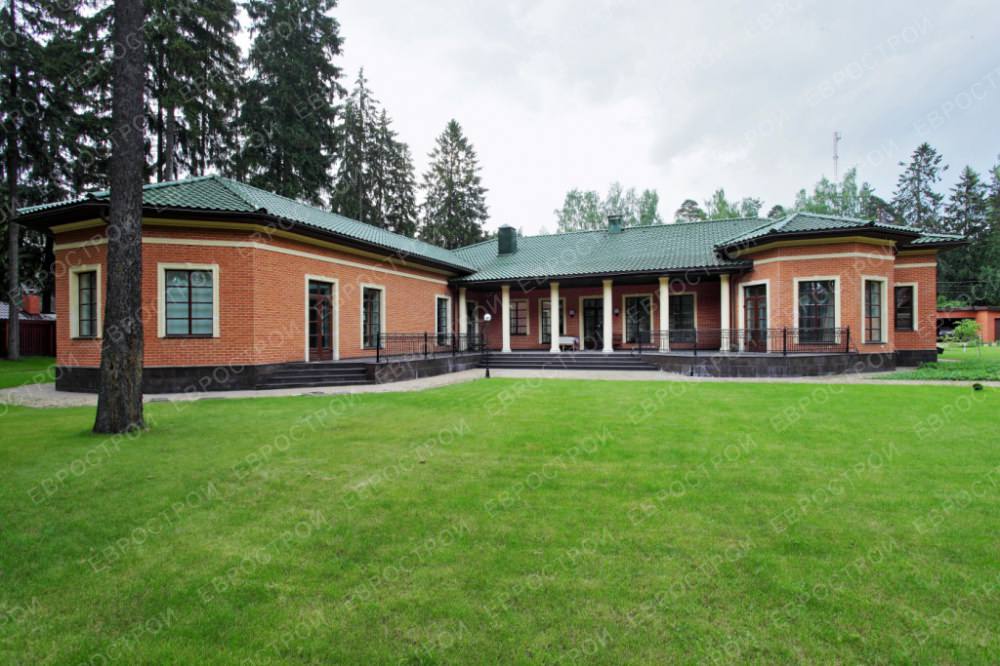 Загородный дом в Репино, площадь 560м2