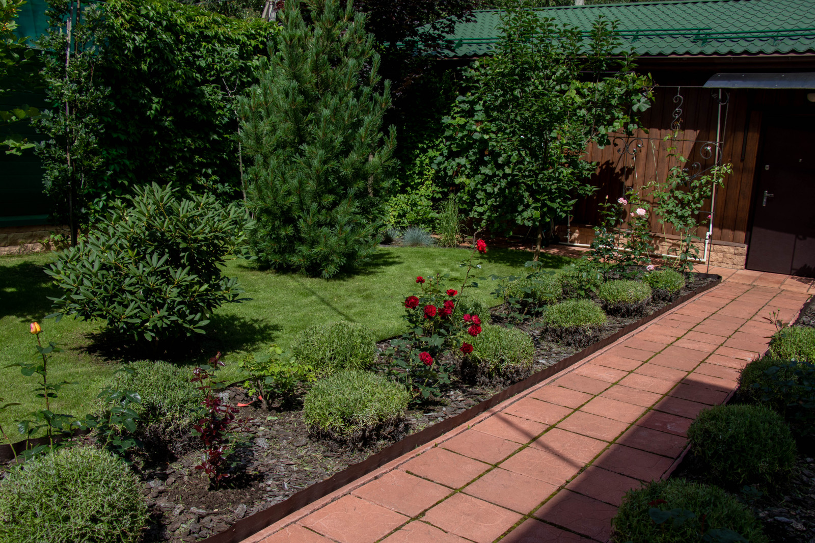 Французский садик в поселке Рыбаки Дмитровское шоссе