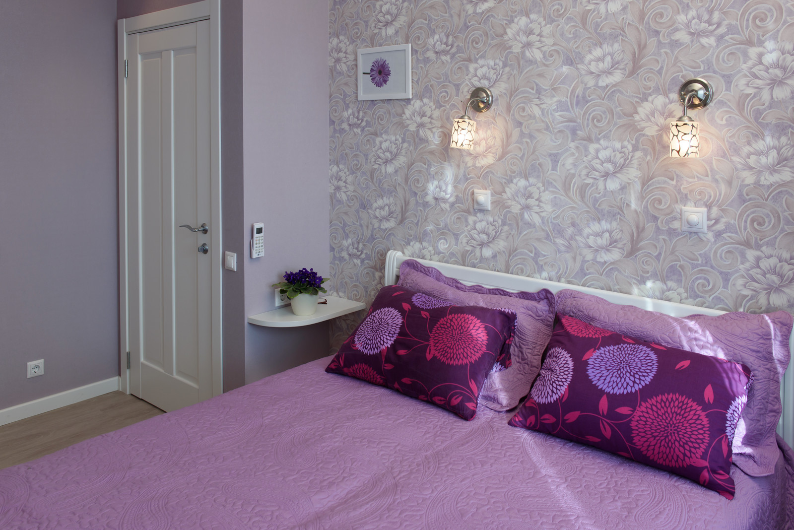 Городские цветы. Проект квартиры в Павшинской пойме. Спальня