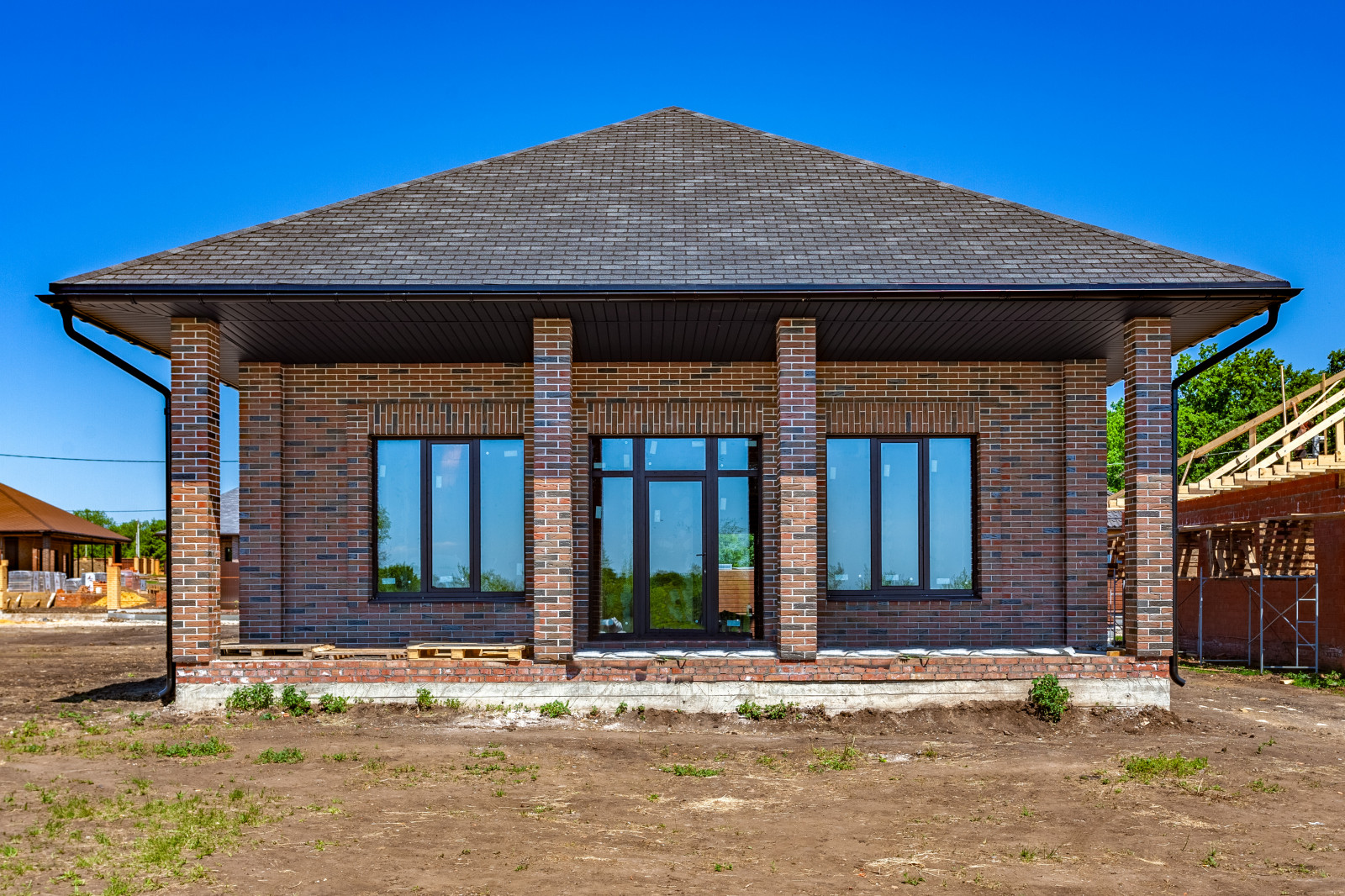 Обложка проекта: Фасады домов в поселке " Дубровка"