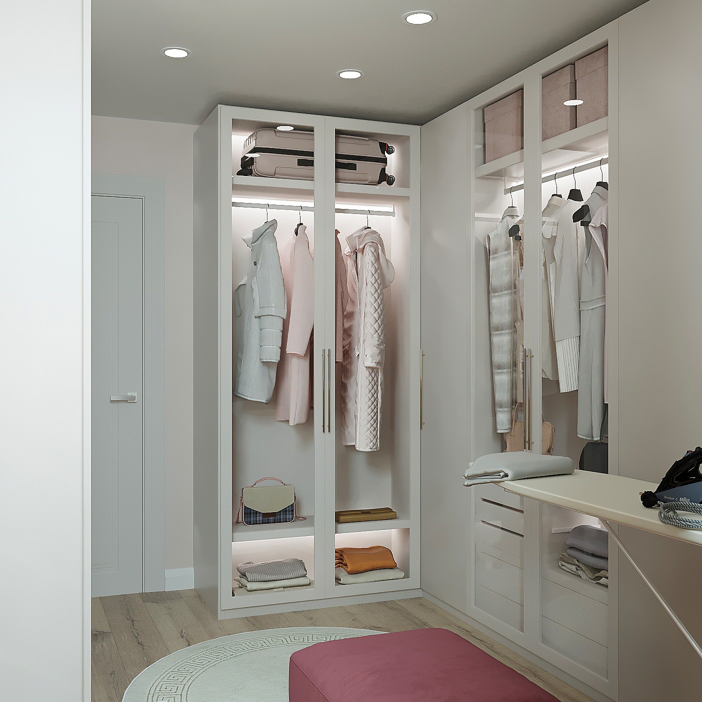 Трехкомнатная квартира для молодой девушки