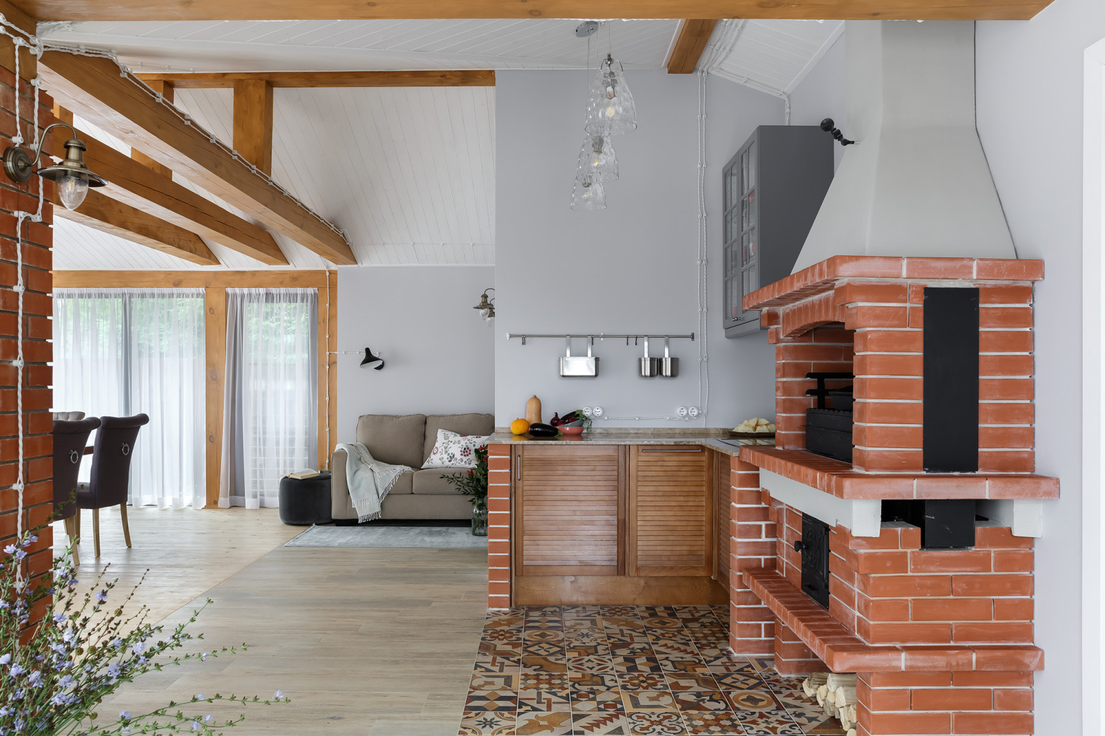 Летняя кухня с барбекю