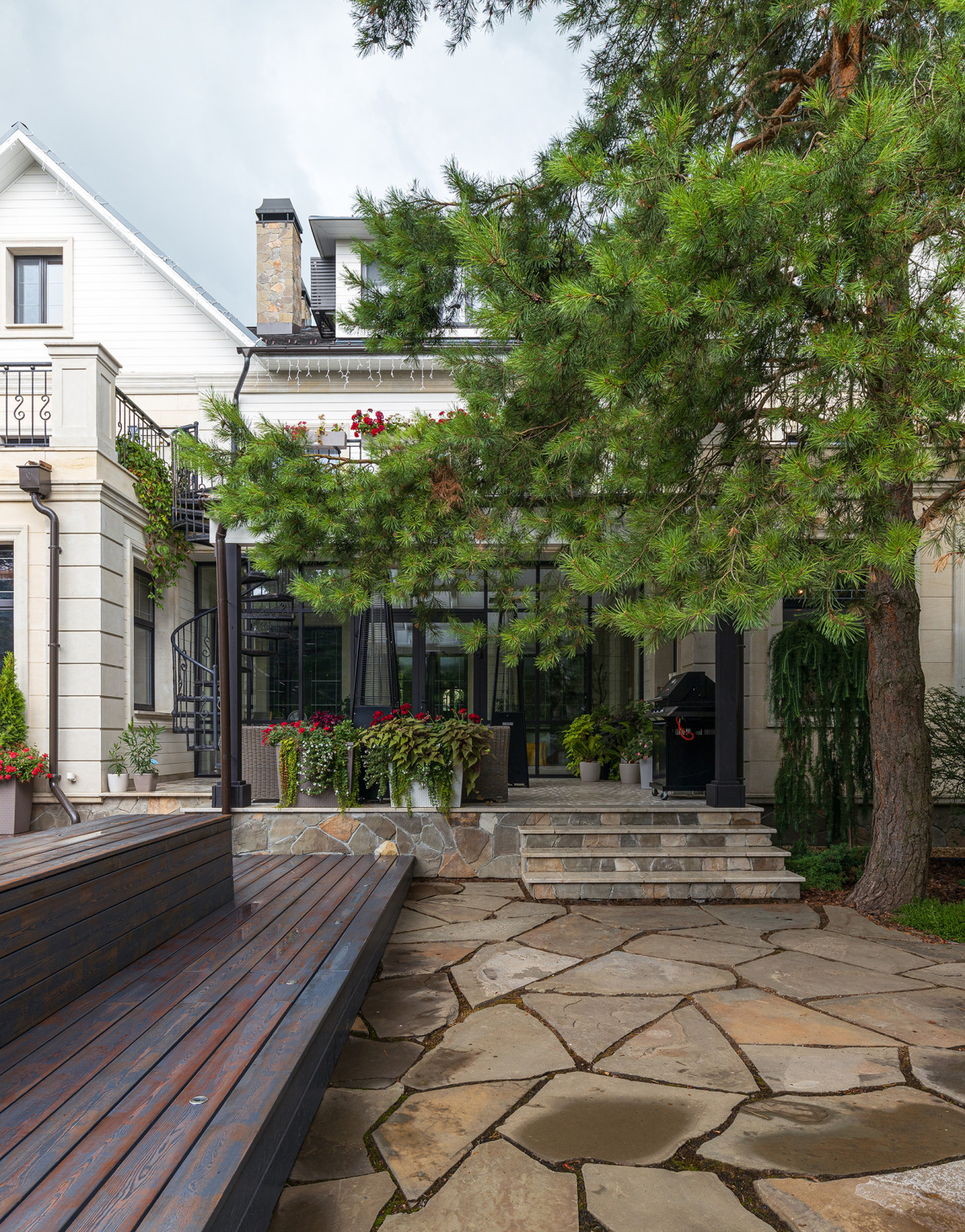 Проект: НИВА — Дом, наполненный историей