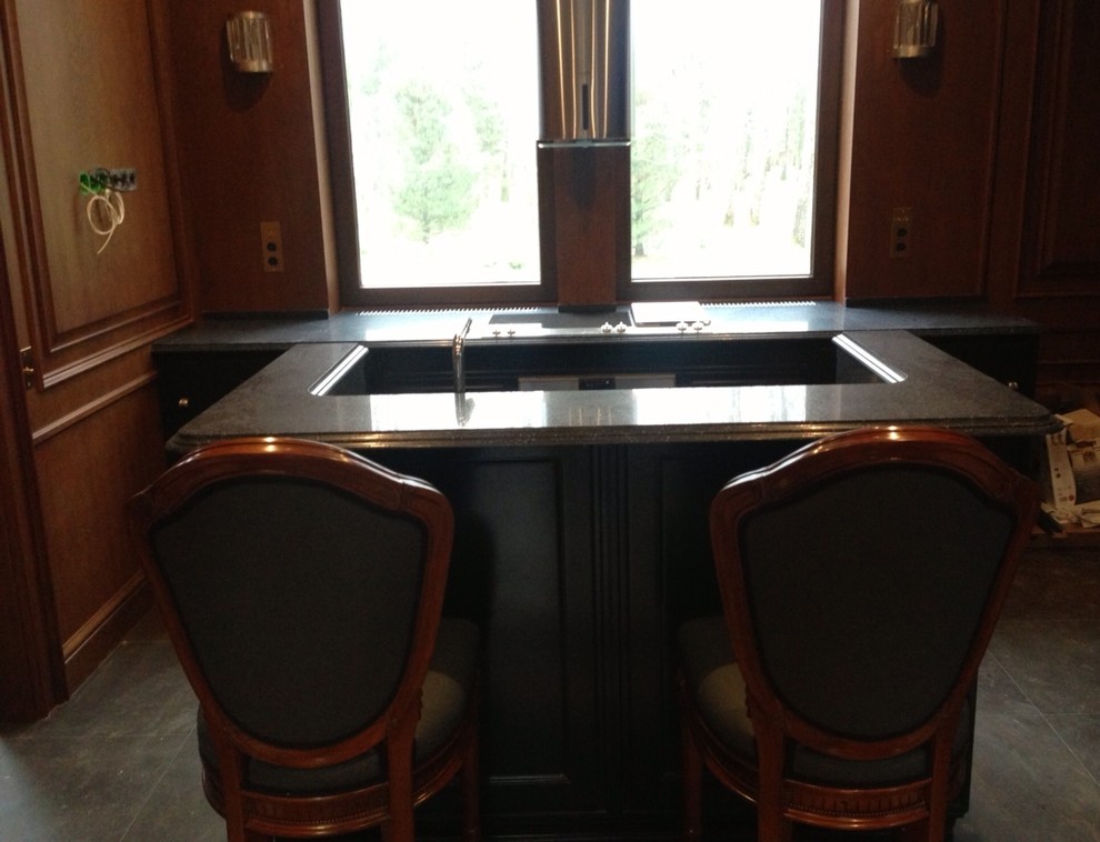 Кемень, керамика.