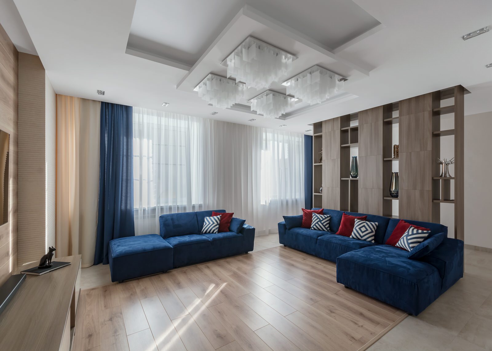 Софт-минимализм с яркими акцентами