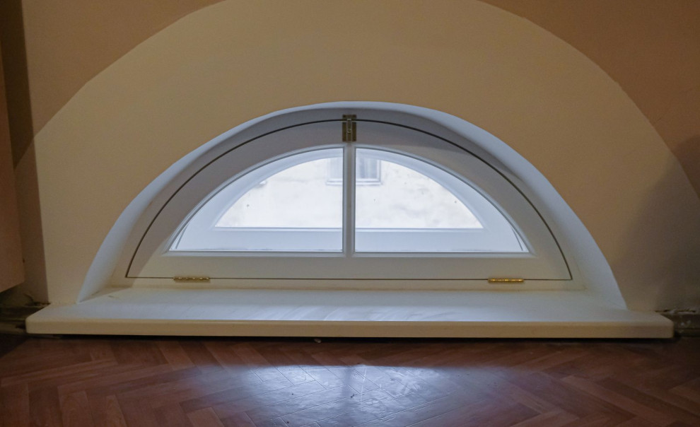 Квартира с историческими окнами и двери