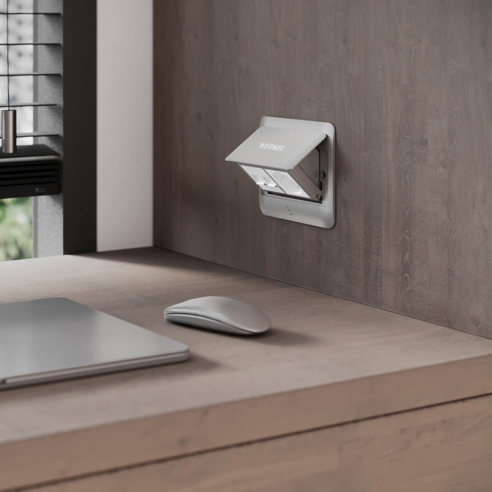 Новинка - выдвижные лючки для розеток!