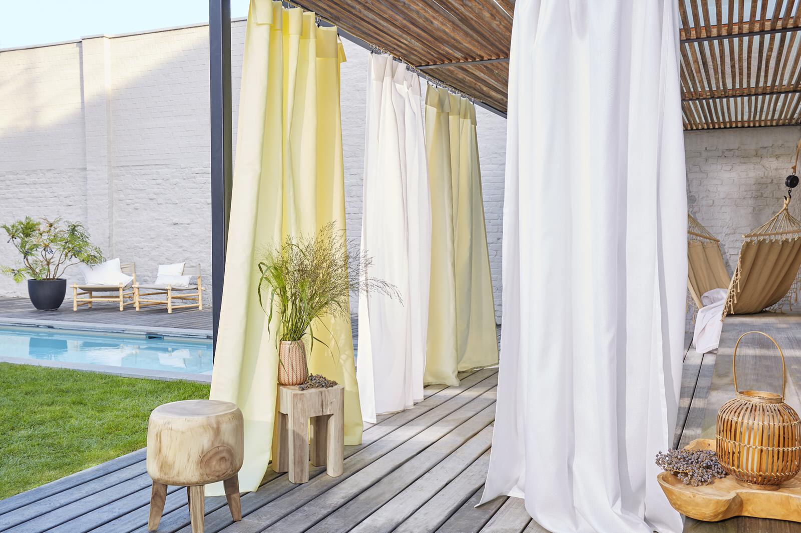 Обложка проекта: Sunbrella - интерьерно-уличные ткани