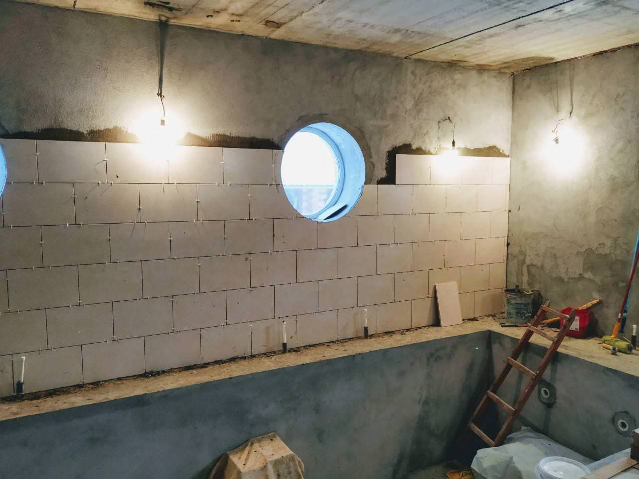 Бассейн в частном доме