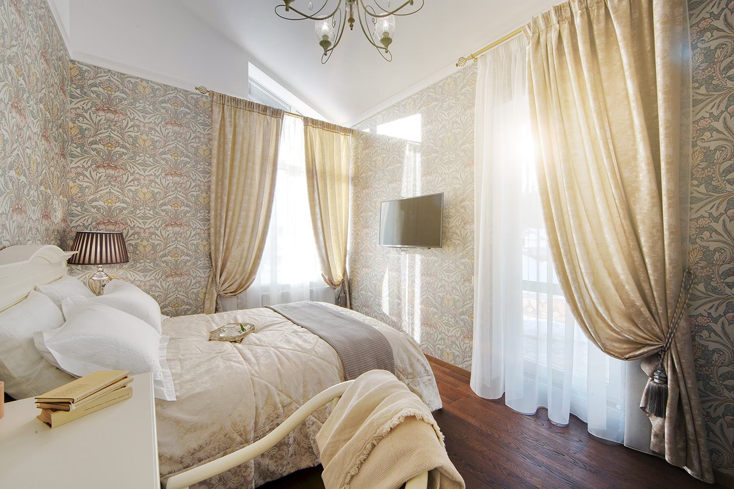 Дом с камином