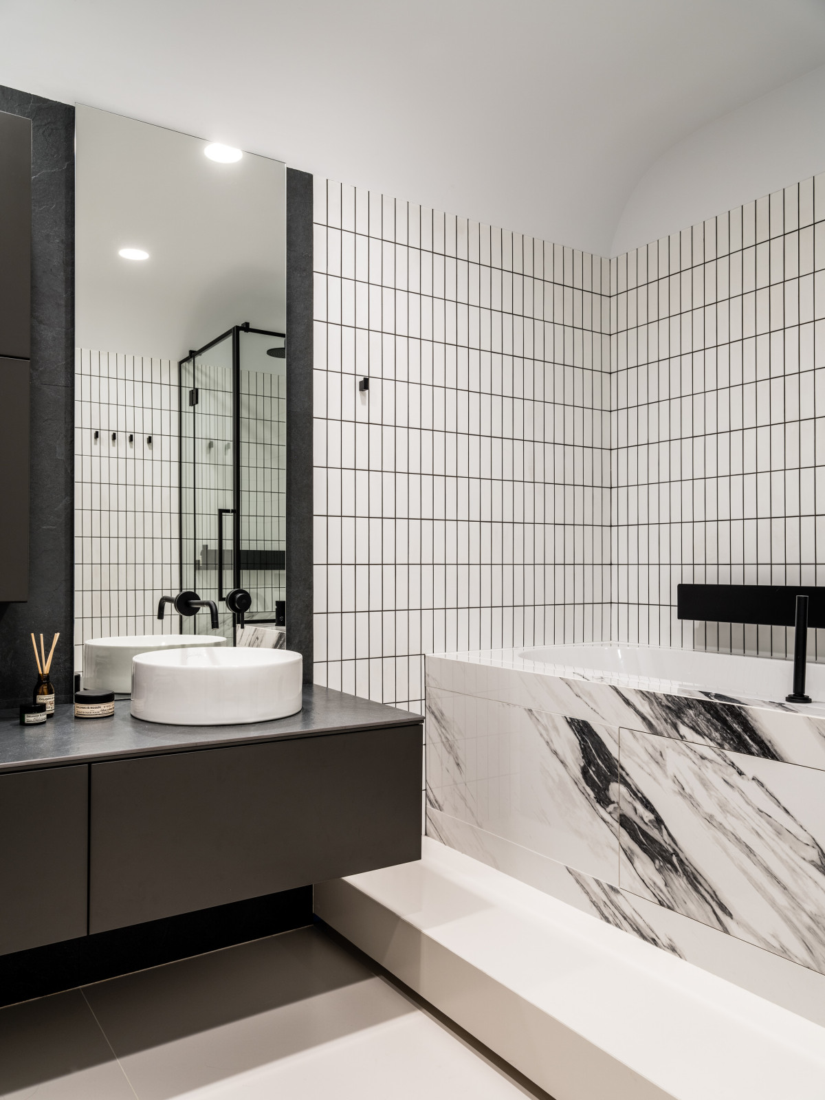 Квартира для семьи в Лофт Комплексе