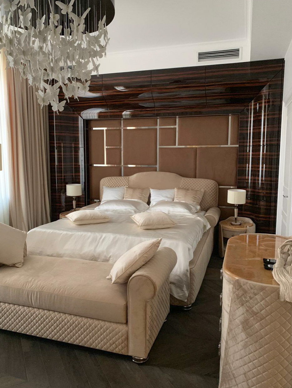 Обложка проекта: Шкафы в спальную комнату