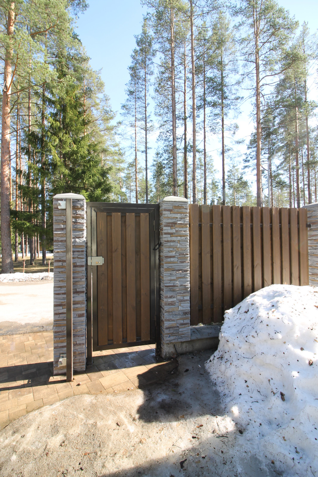 Срубовой коттедж в Рощино