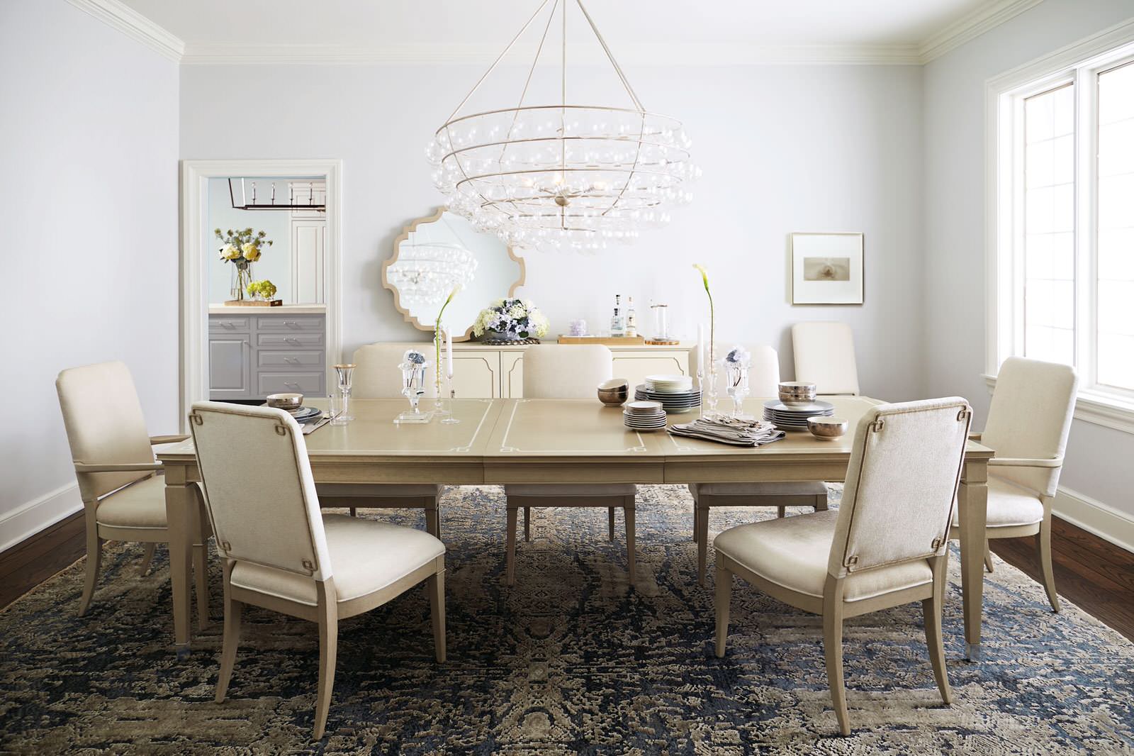 Обложка проекта: Столовая в стиле современной классики