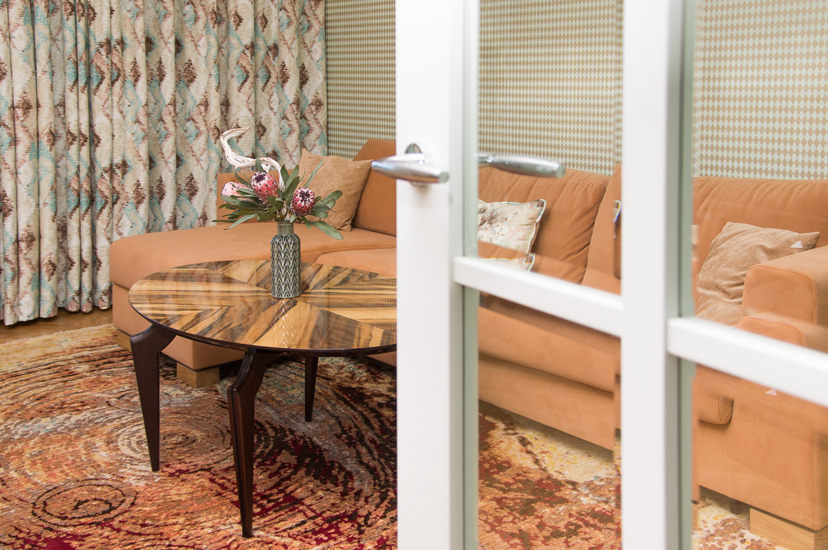 Елена, Виктория