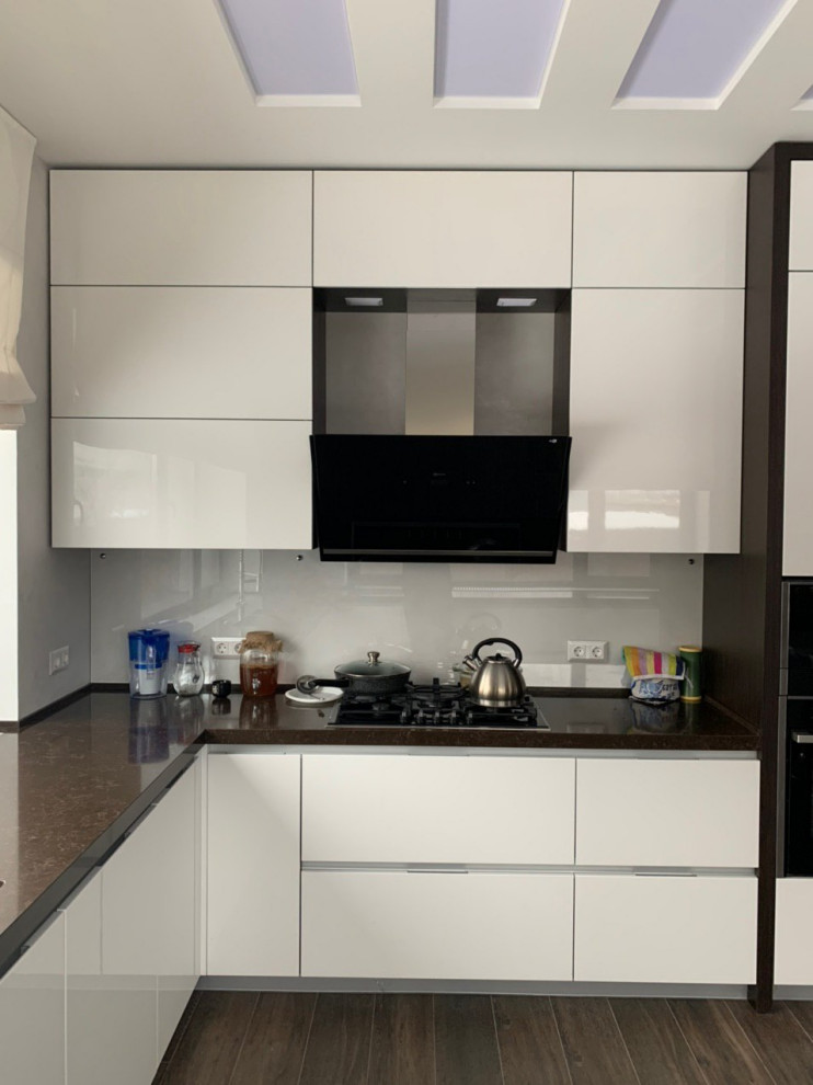 Кухня в современном стиле, пос. Большие Кабаны