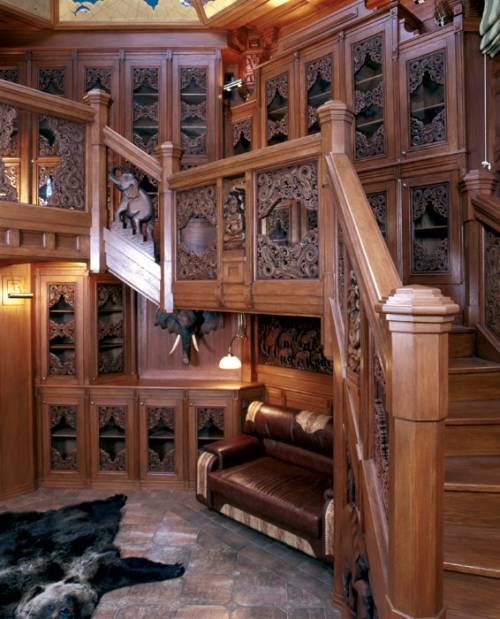 Частный дворцовый комплекс "Белый Замок"