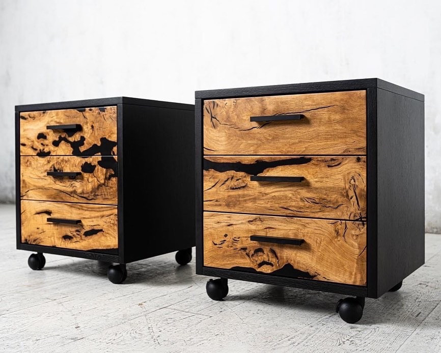 Обложка проекта: Тумбы из массива с заливкой