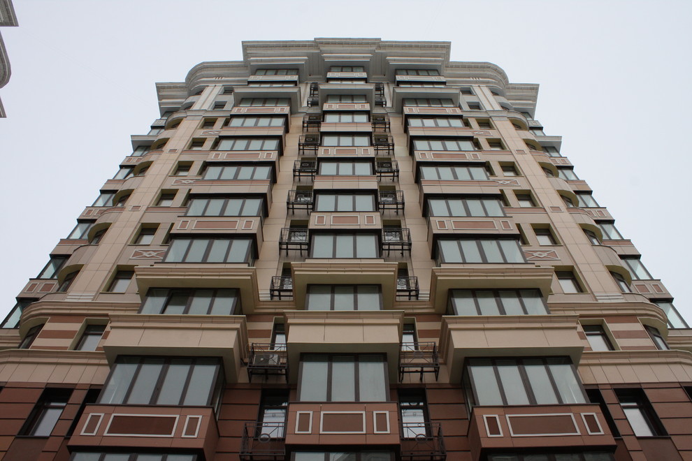 Остекление элитного жилого дома