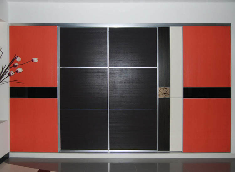 Обложка проекта: Современный дизайн шкафов-купе с фасадами ЛДСП