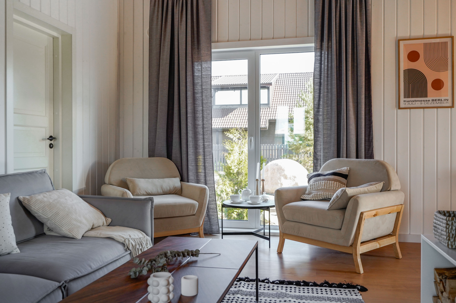 Небольшой дом под Петербургом