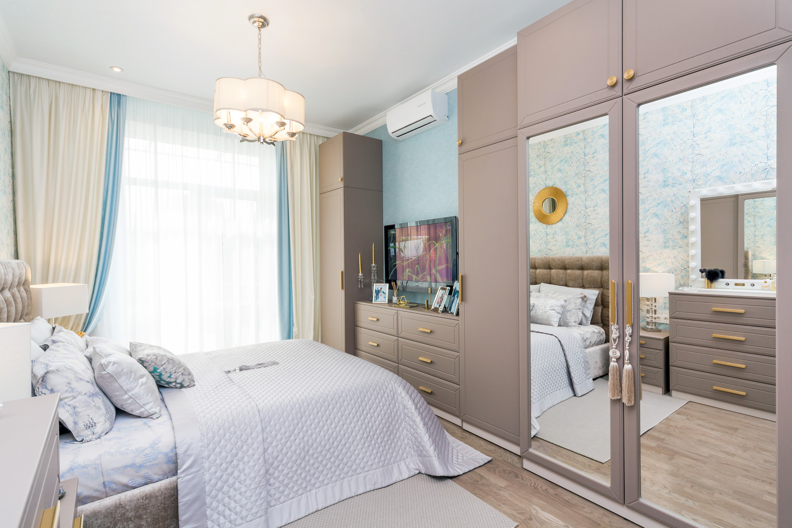 Обложка альбома: спальня