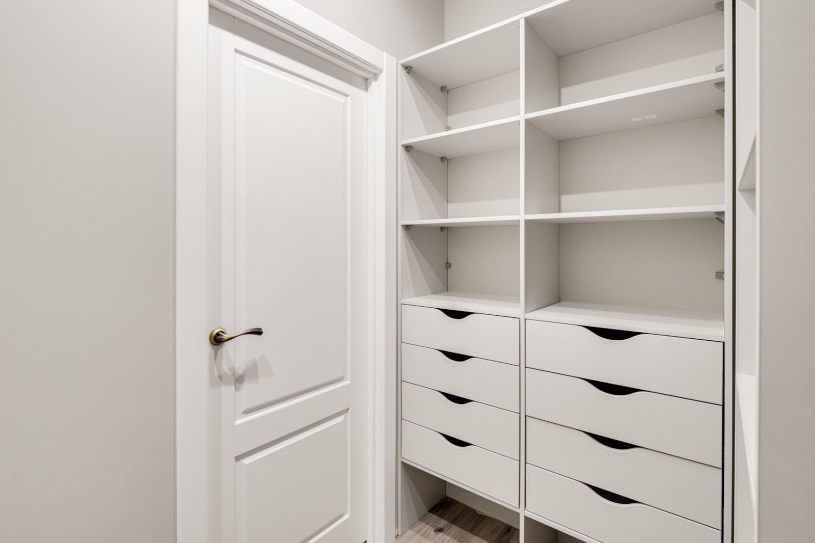 Международная 15А