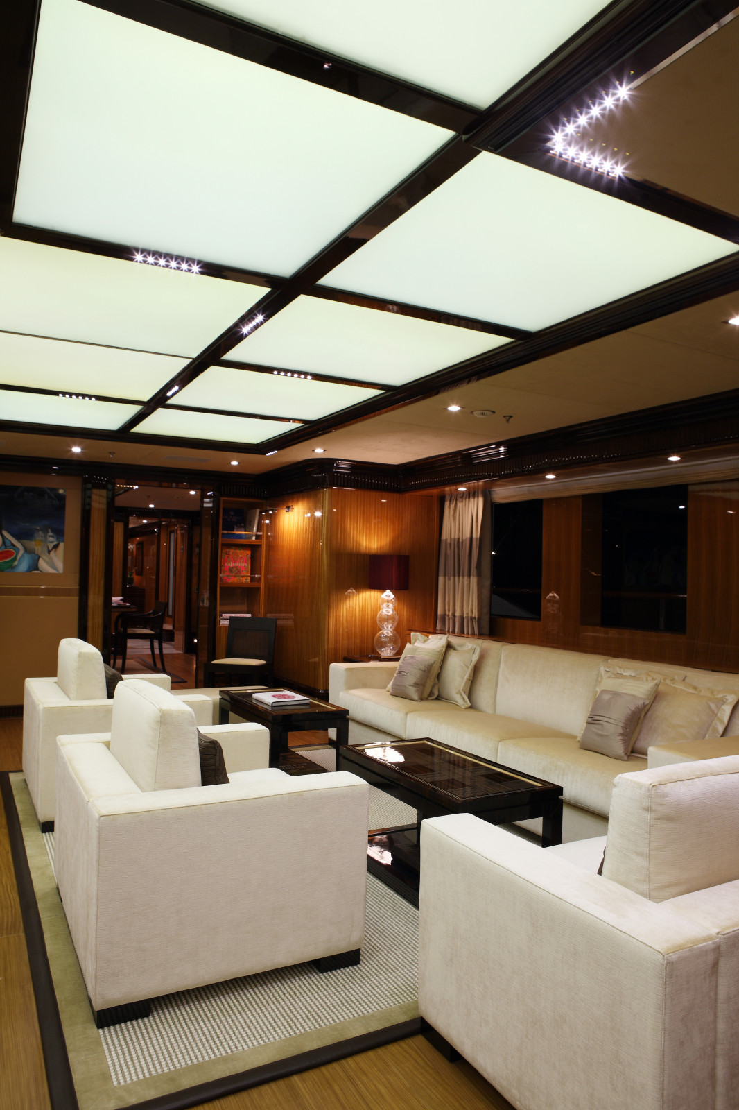 Проект яхты от итальянской компании RADICE