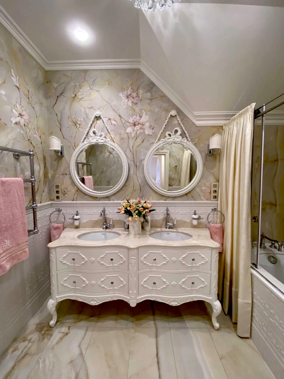 Ванная комната для двух принцесс