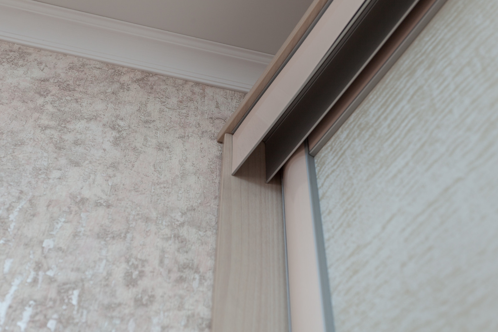 Шкаф купе с радиусными фасадами