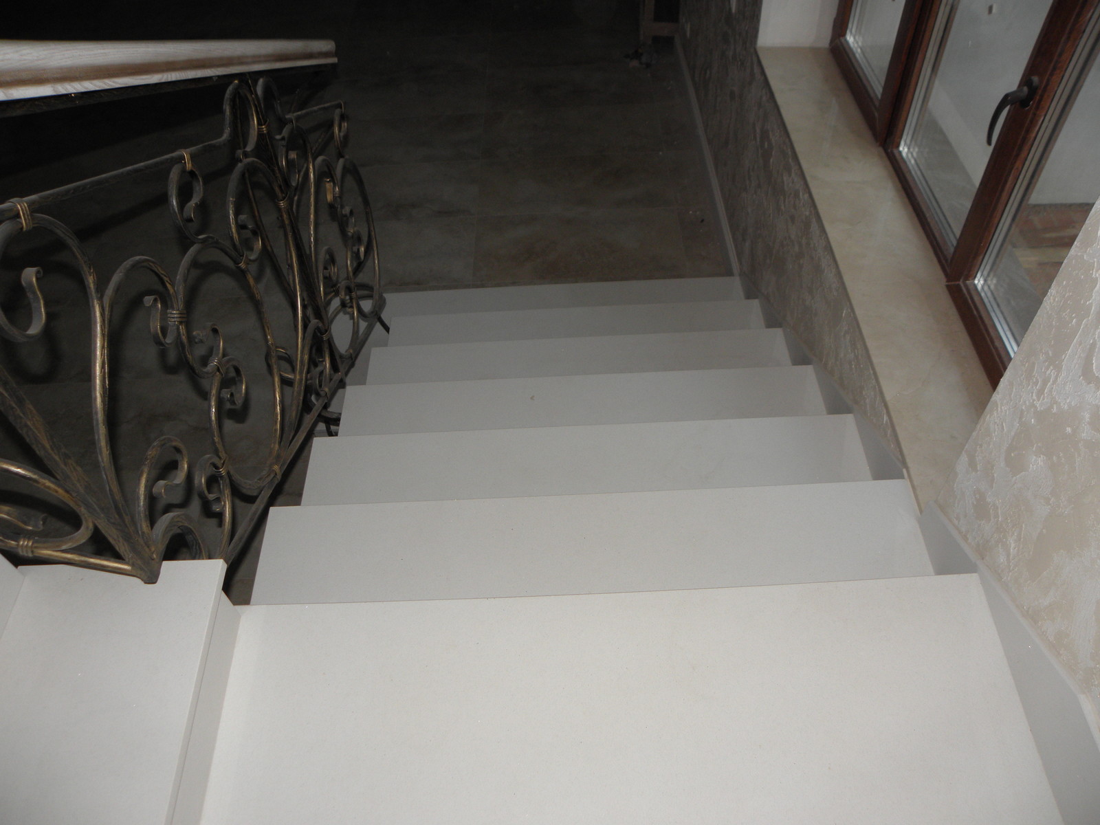 Лестница из композита кварца Tecnistone Brilliant White