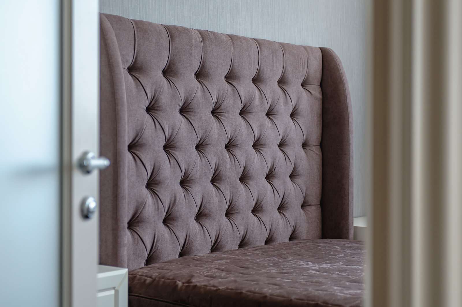 ЖК ЗАЗЕРКАЛЬЕ 408