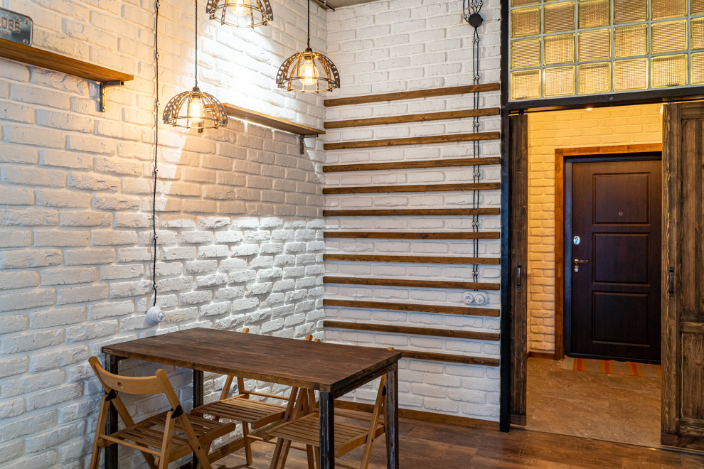 Фрагмент гостиной и прихожей