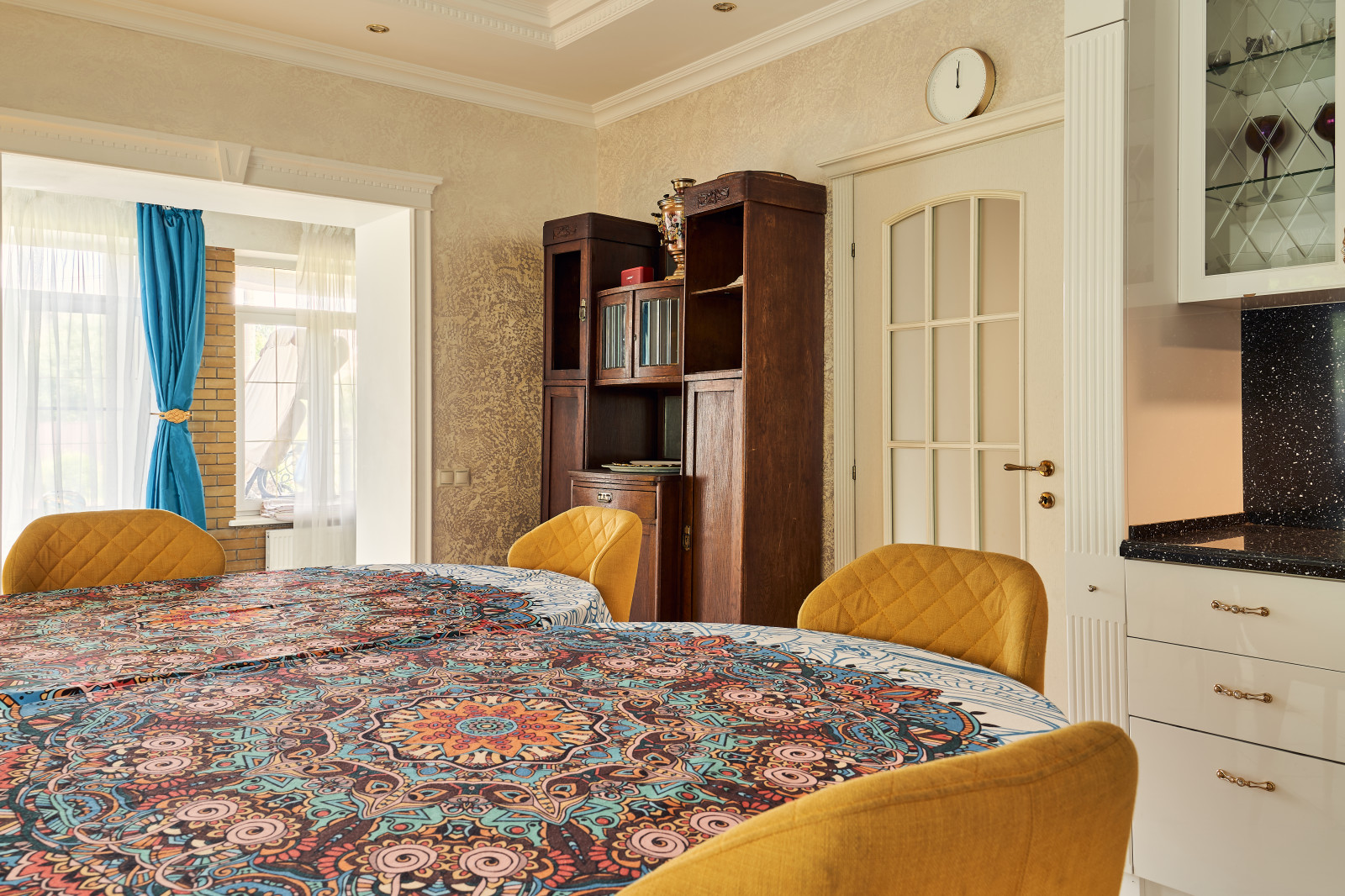 Гостевой загородный дом в Подмосковье, кухня