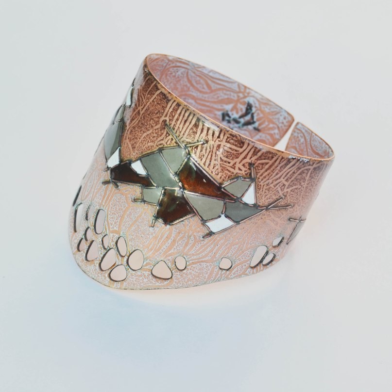 украшения из эмали